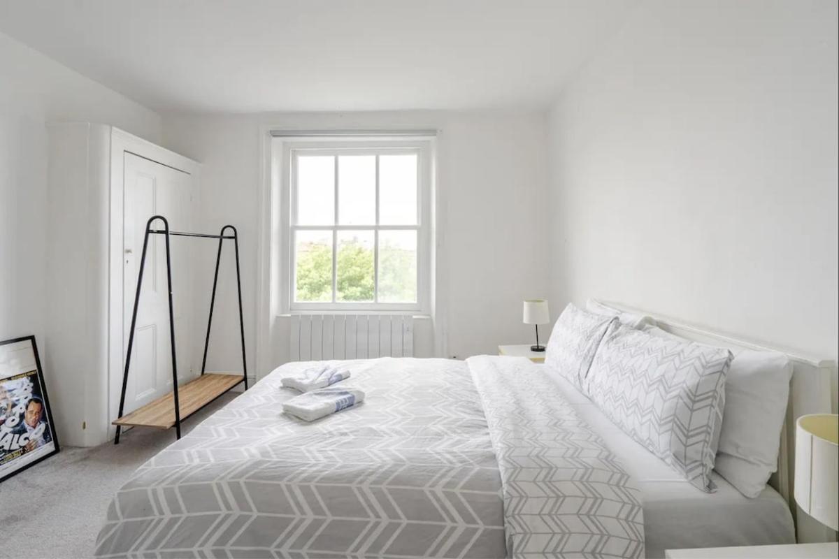 Bright & Spacious 2br Flat By Hyde Park Appartement *